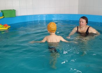 В бассейне Китёнок